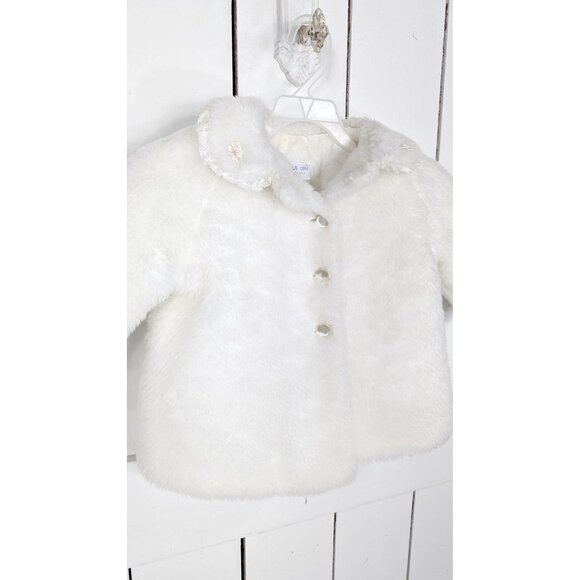 Toddler girls white faux fur button front jacket - Picture 3 of 7